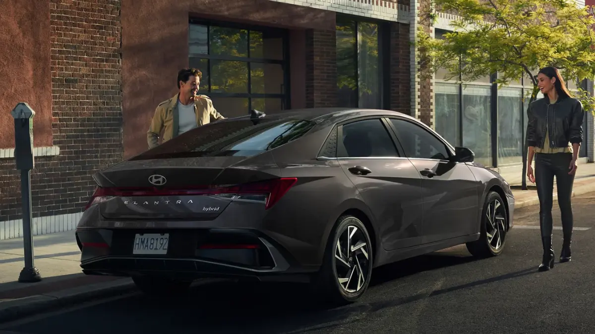 2025 Hyundai Elantra Hybrid exterior