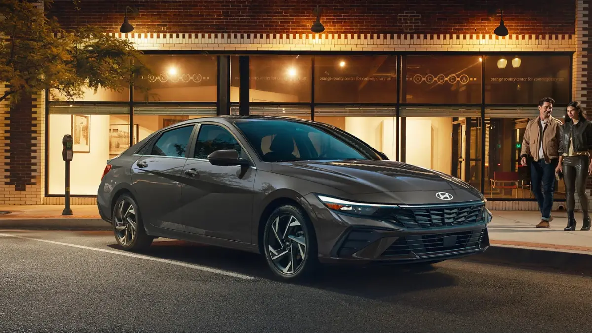 2025 Hyundai Elantra Hybrid exterior