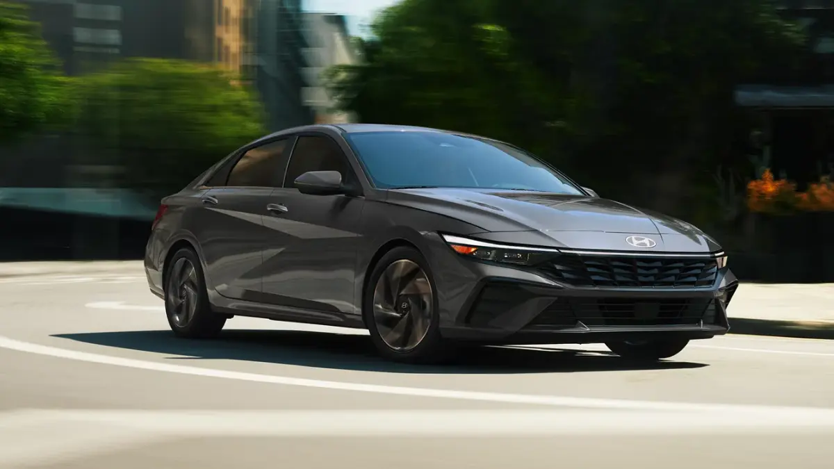 2025 Hyundai Elantra Hybrid exterior