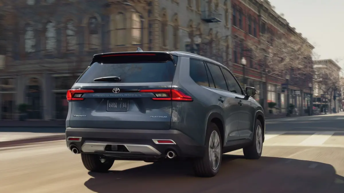 2025 Grand Highlander Hybrid Exterior