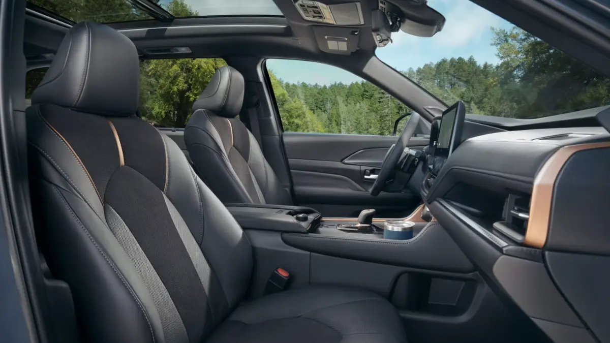 2025 Grand Highlander Hybrid Interior