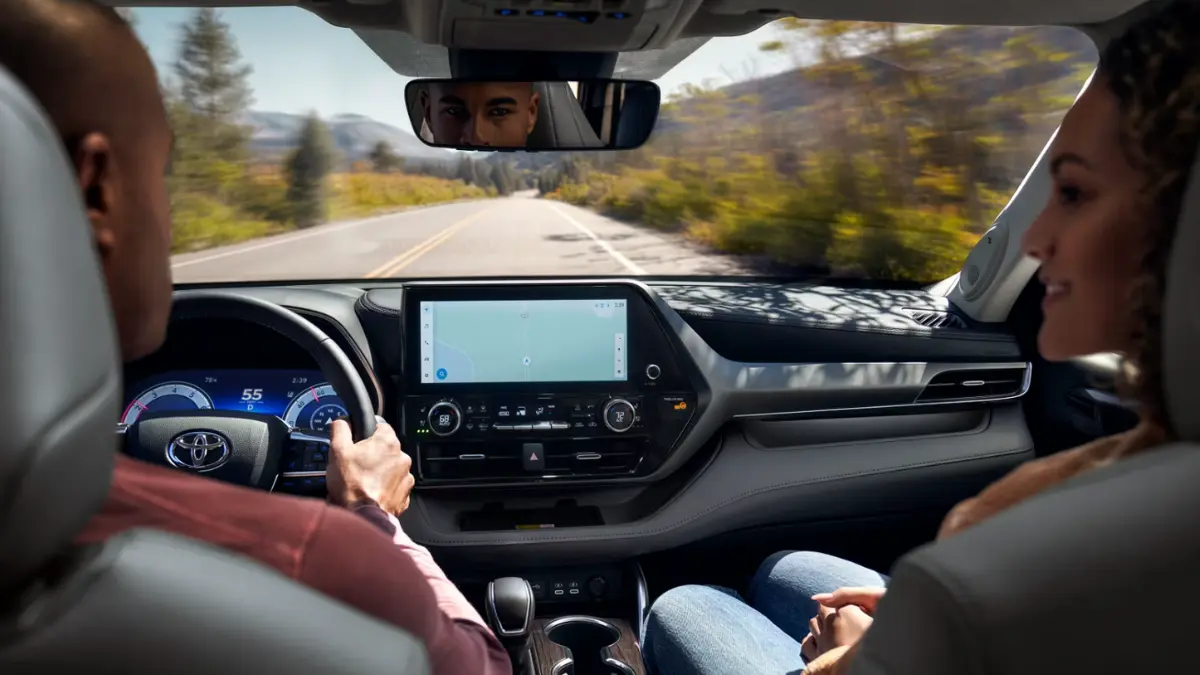 2025 Toyota Highlander Hybrid Interior