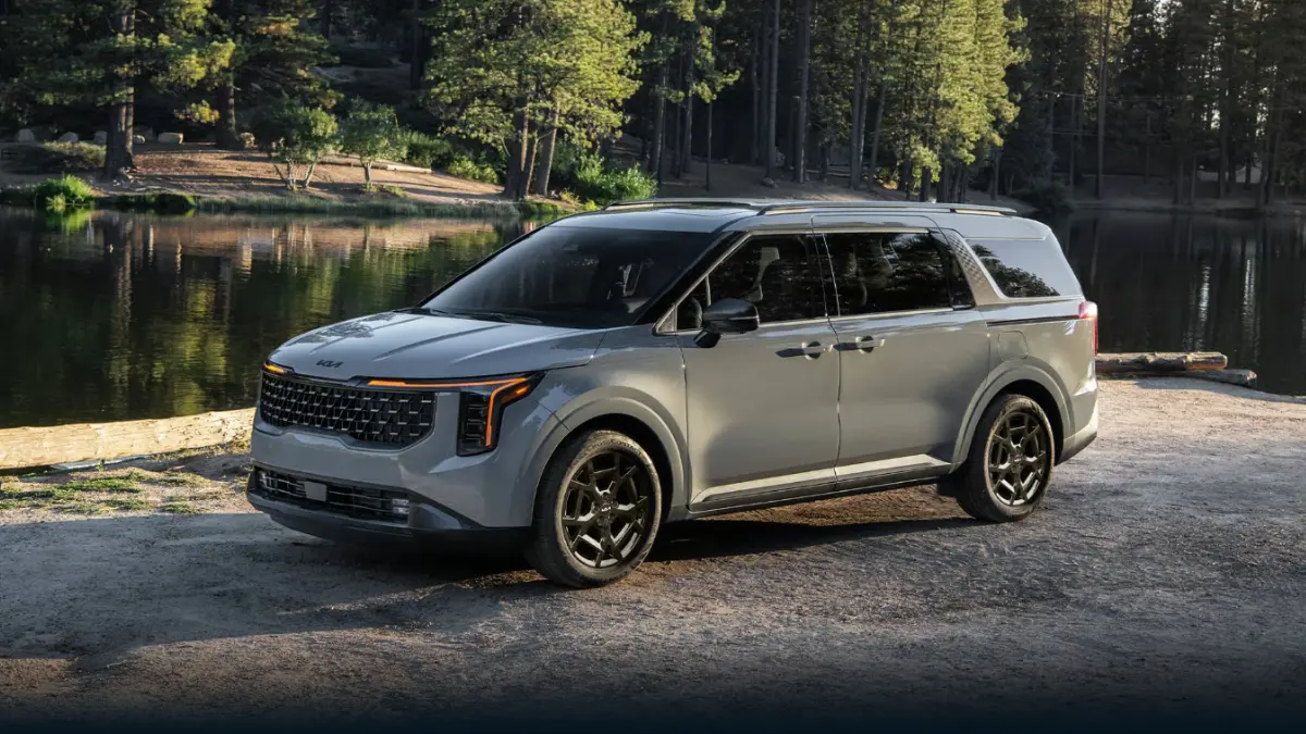 2025 Kia Carnival hybrid exterior