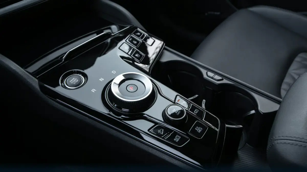 2025 Kia Sportage hybrid interior