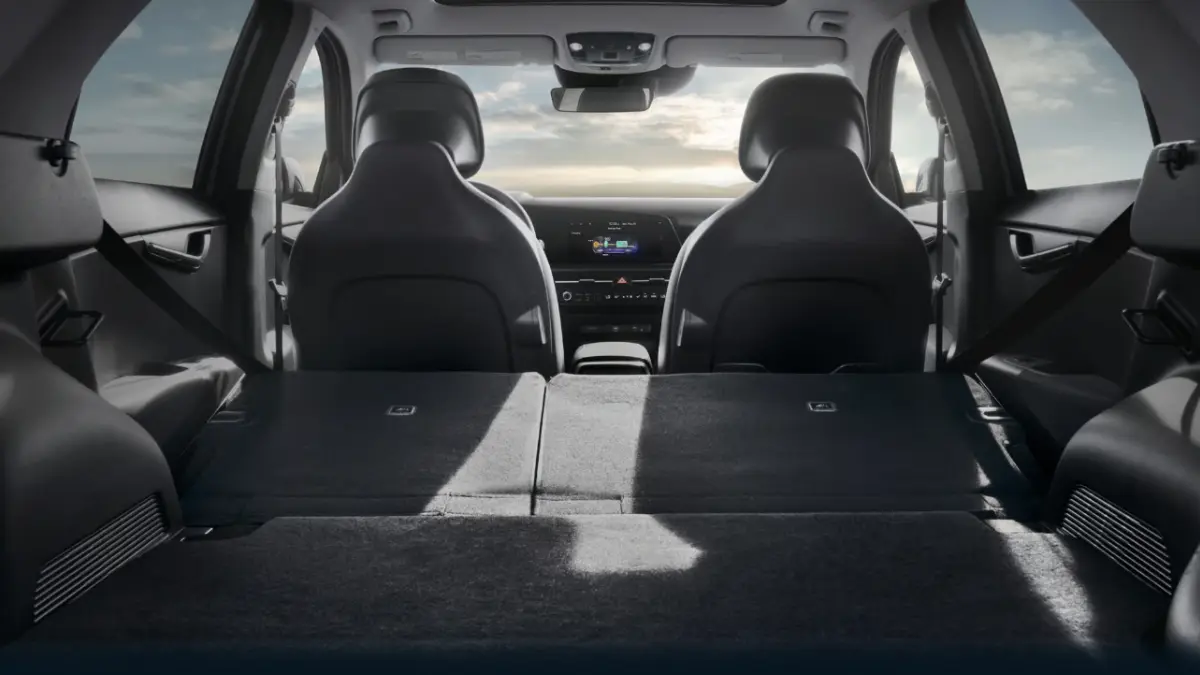 2025 Kia niro plug-in hybrid interior