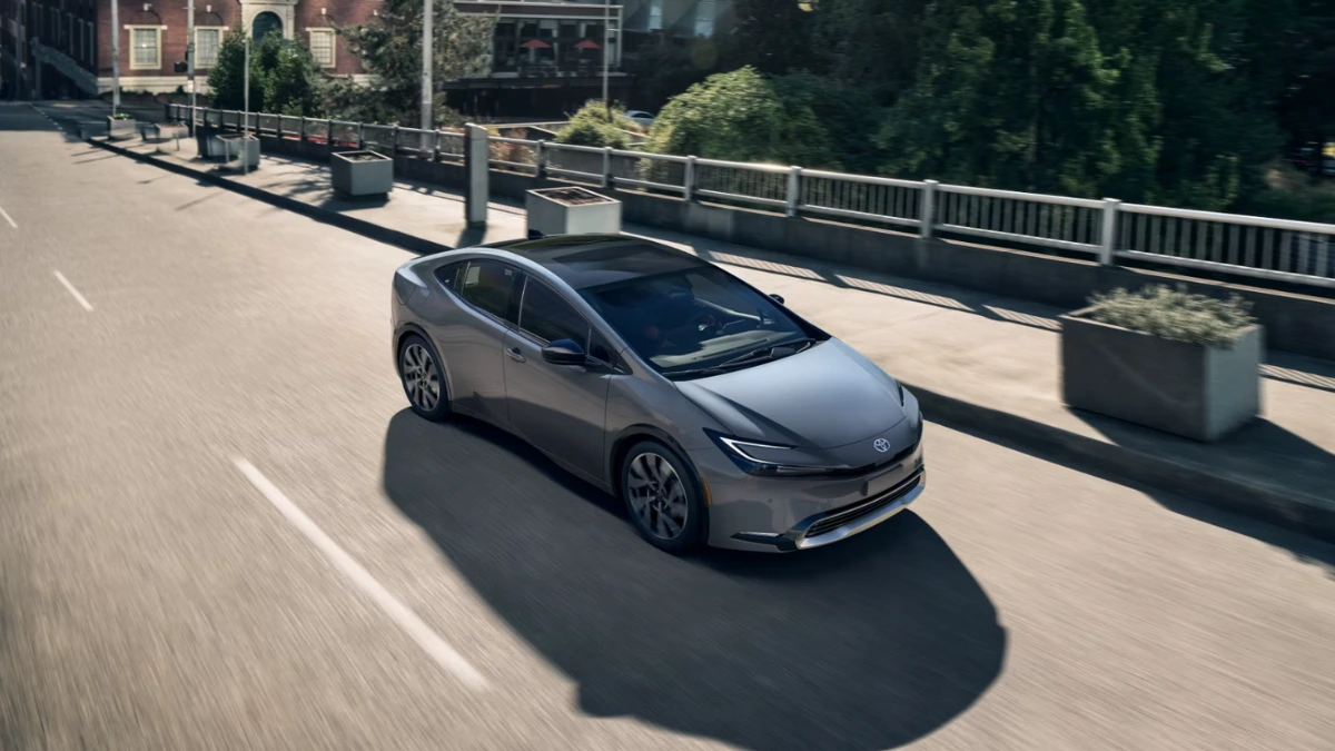 2025 Toyota Prius Plug-in Exterior