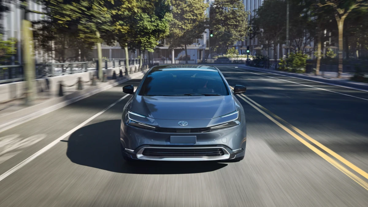 2025 Toyota Prius Plug-in Exterior