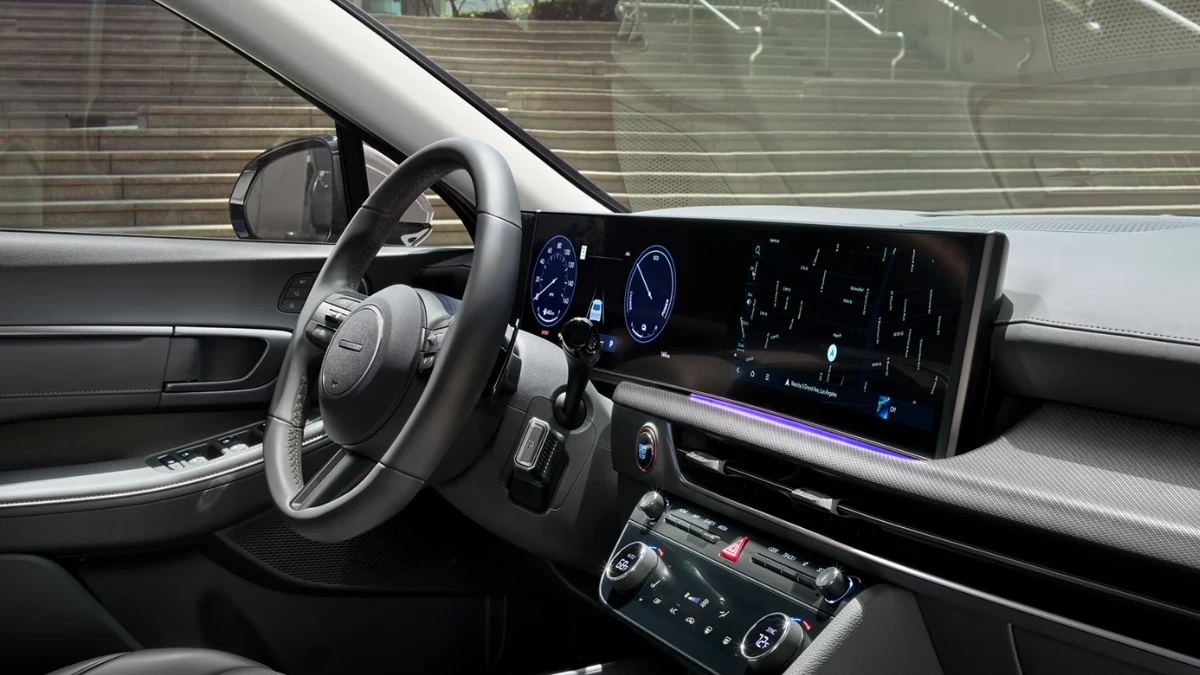 2025 Hyundai Sonata Hybrid interior