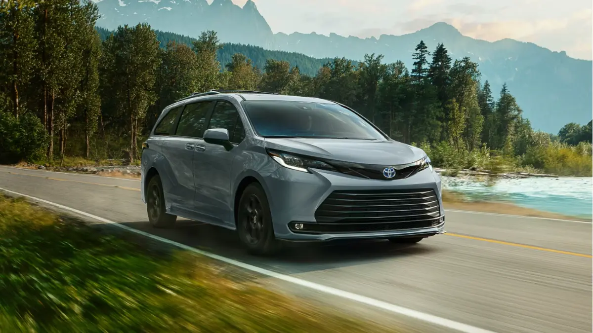2025 Toyota Sienna Exterior
