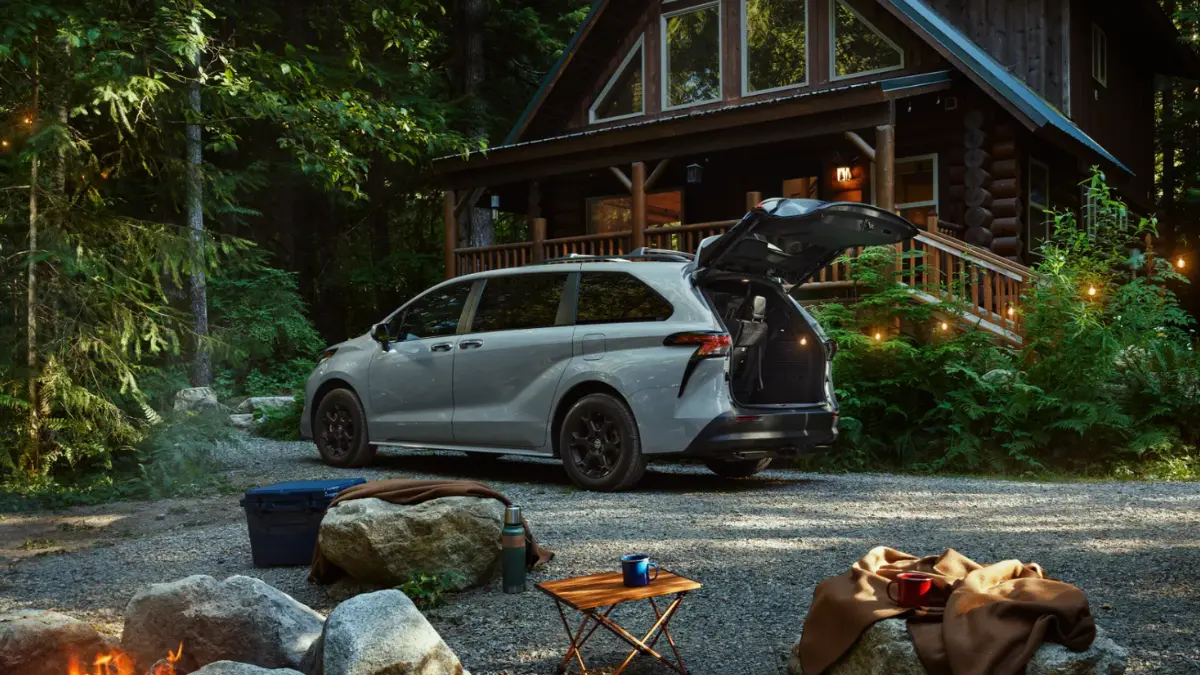2025 Toyota Sienna Exterior
