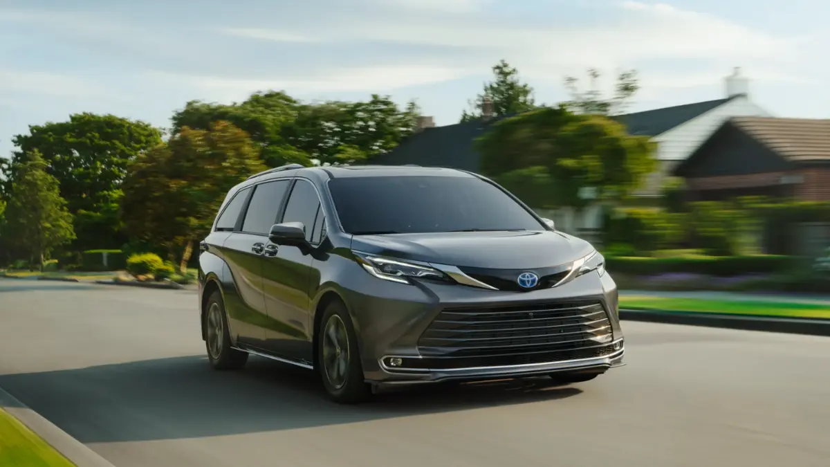 2025 Toyota Sienna Exterior