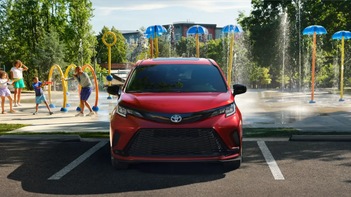 2025 Toyota Sienna Exterior