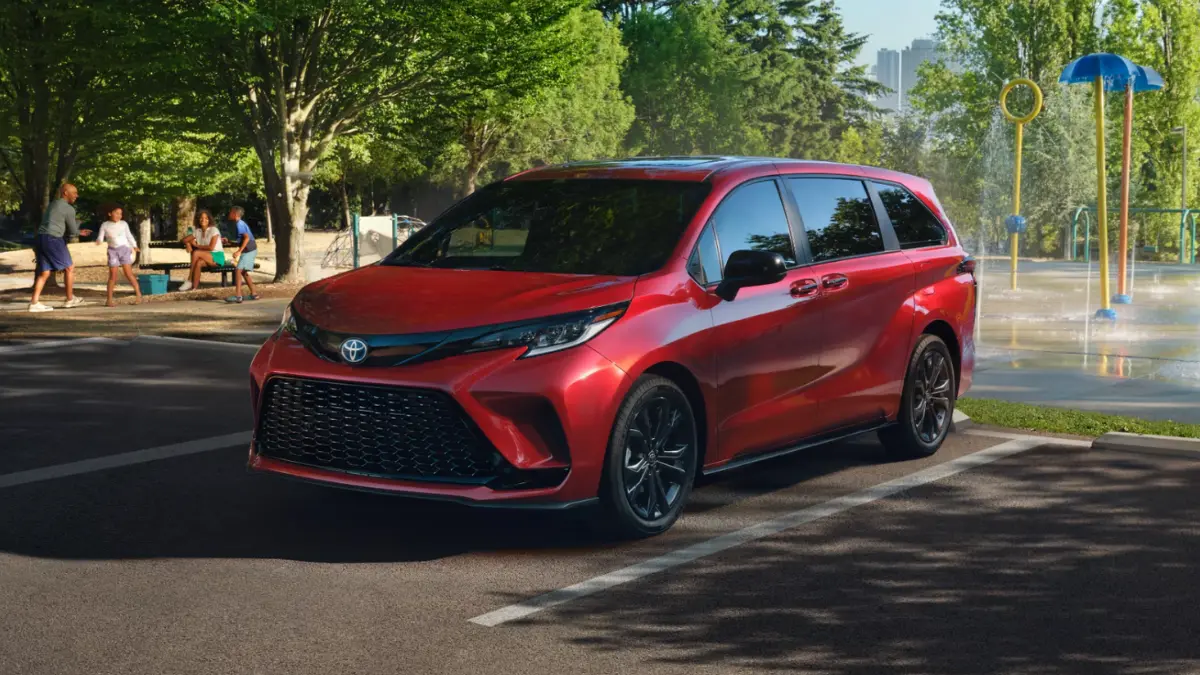 2025 Toyota Sienna Exterior