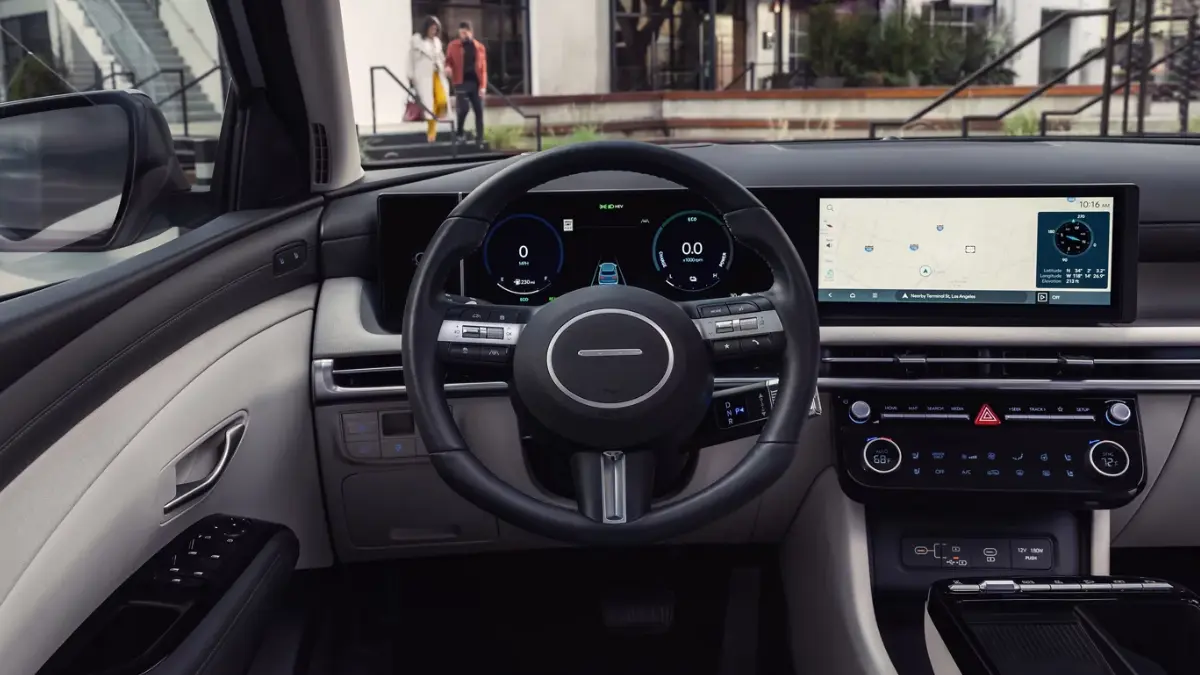 2025 Hyundai Tucson Hybrid Interior